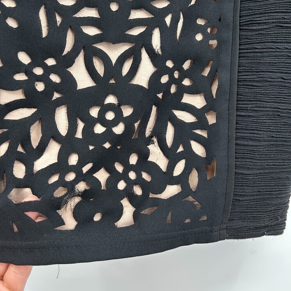 ANTHROPOLOGIE Maeve Black Nude Floral Lasercut Basalt Sheath Dress Office Size 2 - Picture 13 of 13